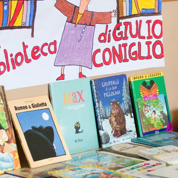 ScuolaInfanziaVigo_prestitodellibro_biblioteca